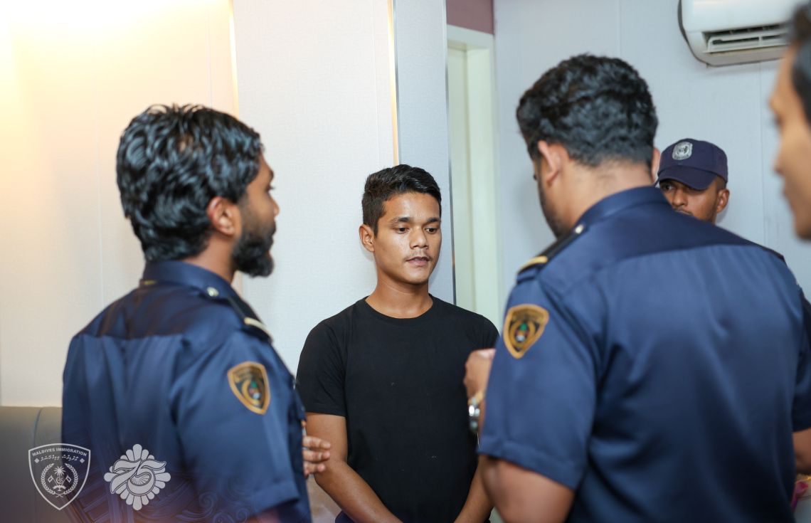7 ބިދޭސީއަކު އިމިގްރޭޝަނުގެ ބެލުމުގެ ދަށަށް ގެންގޮސްފި
