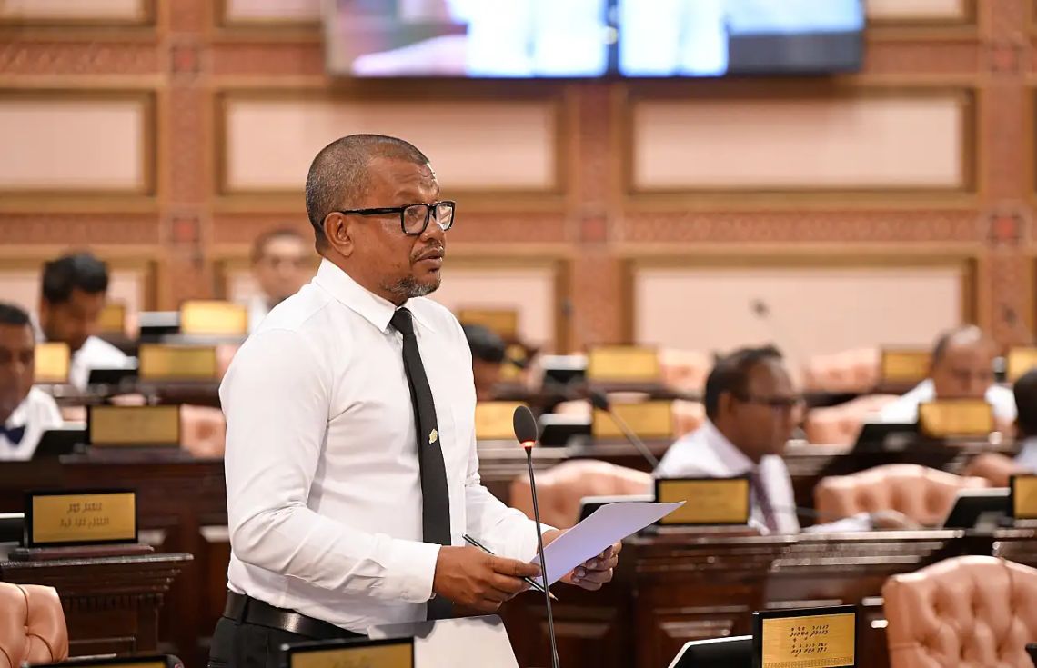 މިސްކިތްތަކަށް ގެއްލުންދިނުމަކީ ޓެރަރިޒަމްގެ އަމަލެއްކަމަށް ހިމަނަން ހުށަހަޅައިފި