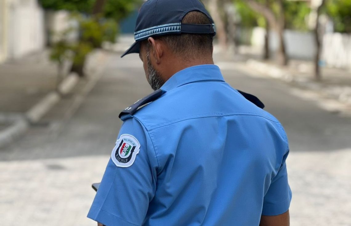 ސިނގިރޭޓު ވަގަށްނެގި މައްސަލައިގައި ފުލުހަކު ހައްޔަރުކޮށްފި