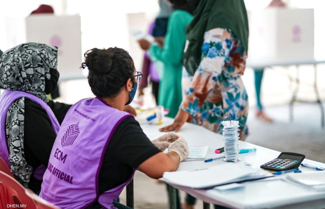 ފޯމުތައް ހުށަހަޅާނީ އިންތިހާބަށް ކުރިމަތިލުމަށް ހުޅުވާލުމުން: އީސީ