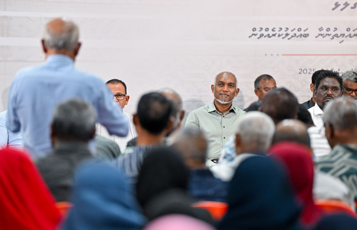 ކުދި، މެދުފަންތީގެ ވިޔަފާރިވެރިންނާ ރައީސް މިރޭ ބައްދަލުކުރައްވަނީ