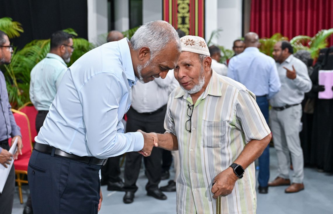 ރައީސް, ހުޅުމާލެ ފޭސް1ގެ ރައްޔިތުންނާ މާދަމާރޭ ބައްދަލުކުރައްވަނީ