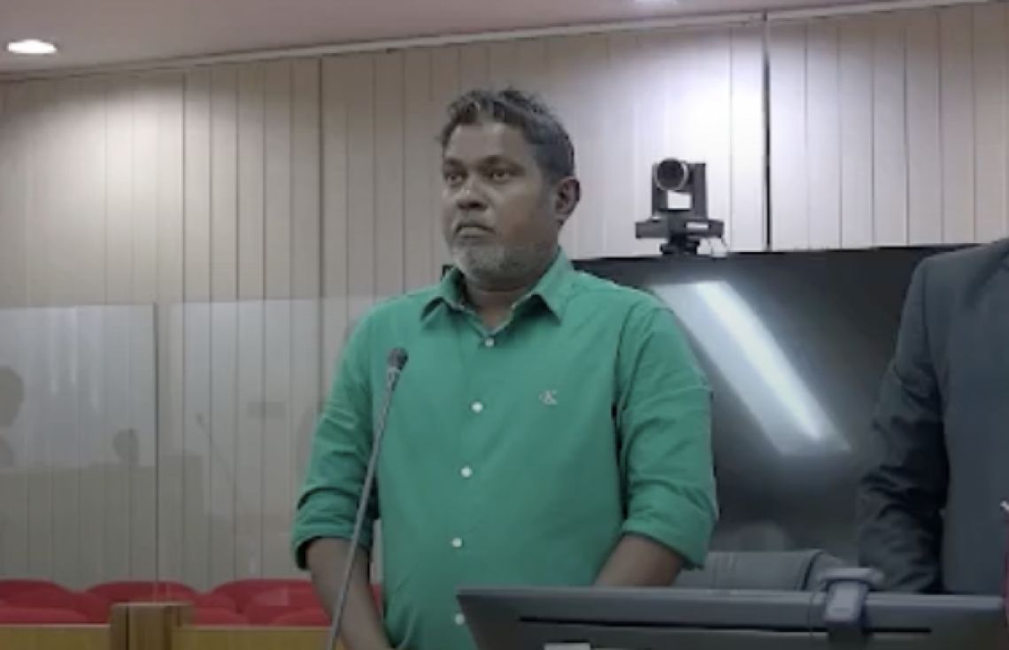 މަންޑޭ 397 އަހަރަށް ޖަލަށް