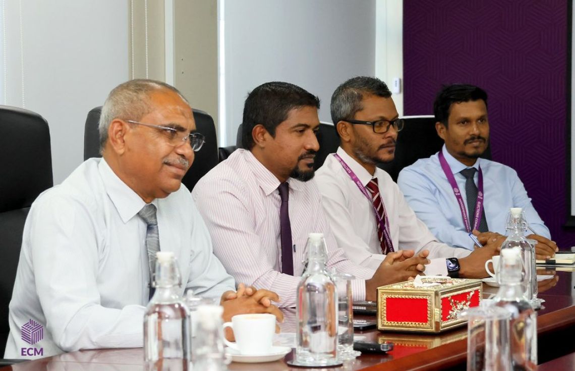 ކެންޑިޑޭޓުންގެ ފޯމު ހުށަހަޅާ "މައި ޕޯޓަލް" ހުޅުވާލައިފި