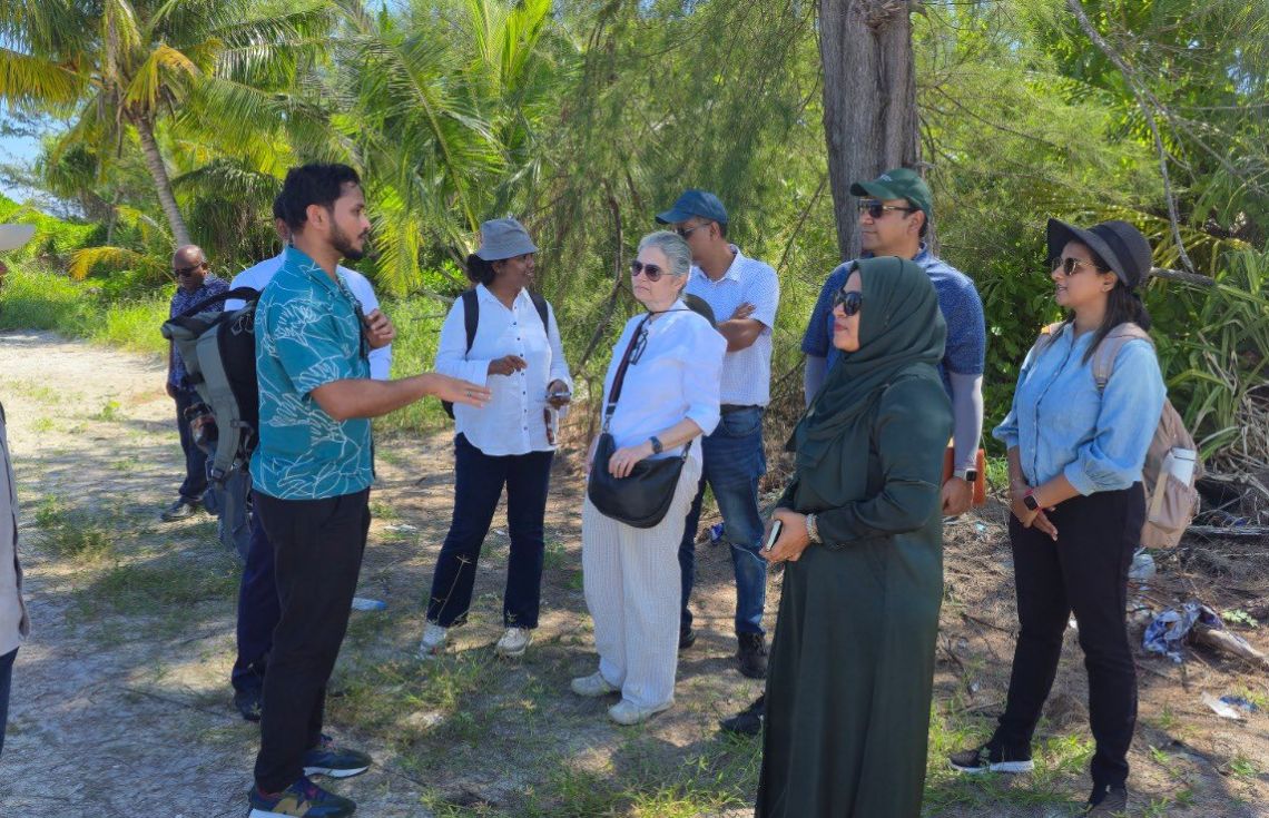 ސޯލާ މަޝްރޫއުތައް ބެލުމަށް ވޯލްޑް ބޭންކުން ދެކުނަށް