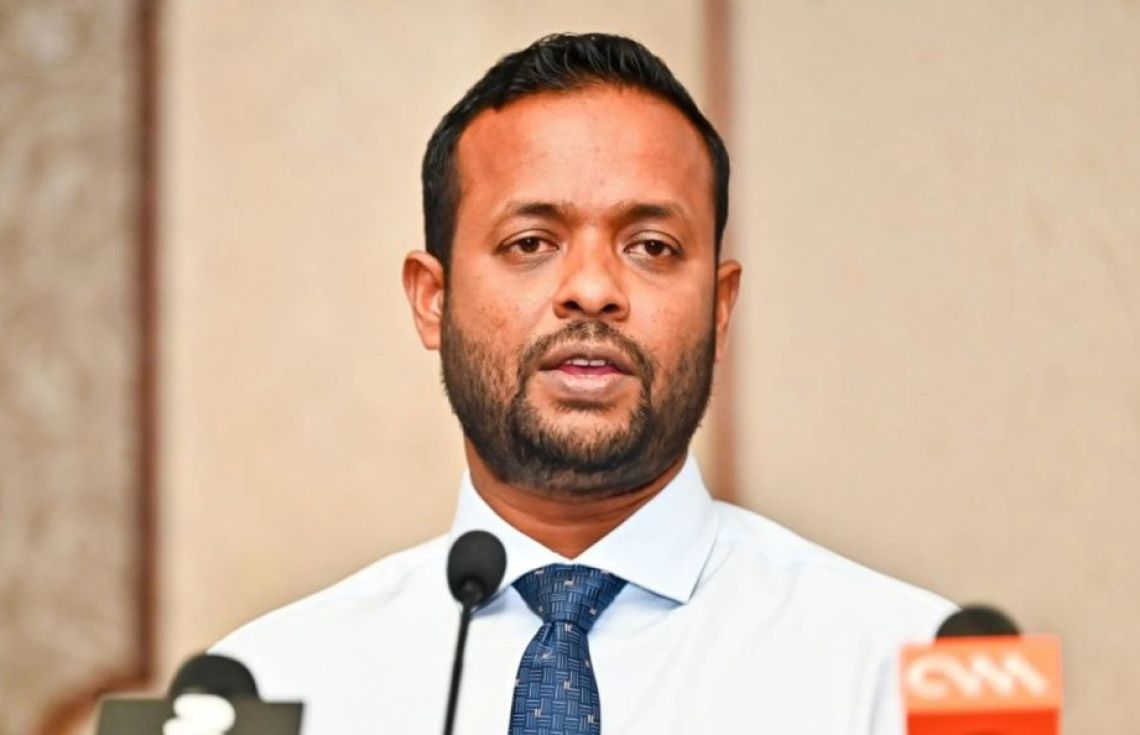 އަނބި/ފިިރިމީހާގެ ބޯހިޔާވަހިކަން އޮތަސް ގޯއްޗަށް ލެވޭގޮތް ހަދަނީ