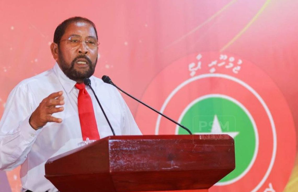 ގައުުމުގެ ހަމަޖެހުމަށްޓަކައި މެޖޯރިޓީ ސަރުކާރަށް ދޭންޖެހޭ: ގާސިމް