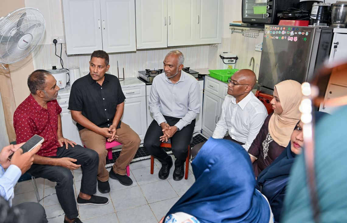 ހެންވޭރު ދެކުނު "ދޮރުންދޮރަށް" ހަރަކާތުގައި ރައީސް ބައިވެރިވެވަޑައިގެންފި