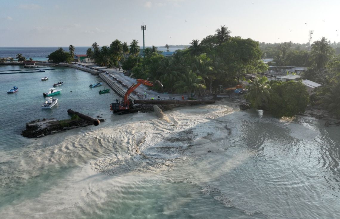 ވޭމަންޑޫ ބިން ހިއްކުމުގެ އަމަލީ މަސައްކަތް ފަށައިފި