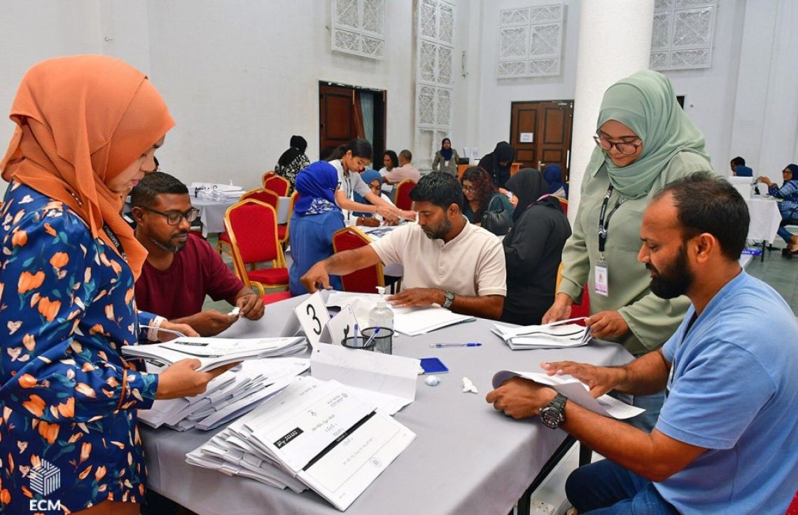 ވޯޓާސް ލިސްޓުގައި ސޮއިކުރުމުގެ ފުރުސަތު ކެންޑިޑޭޓުންނަށް ހުޅުވާލައިފި
