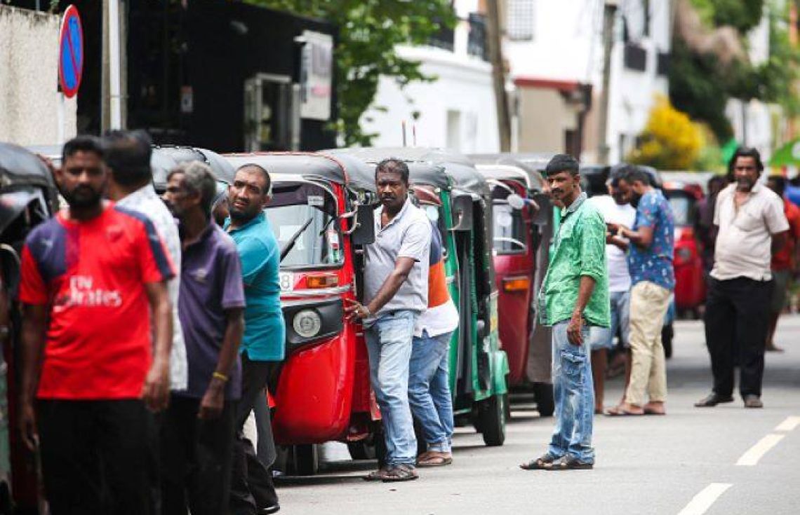 ލަންކާގައި ކޮންޓްރޯލް ކޮށްގެން ތެޔޮ ވިއްކަން ފަށައިފި