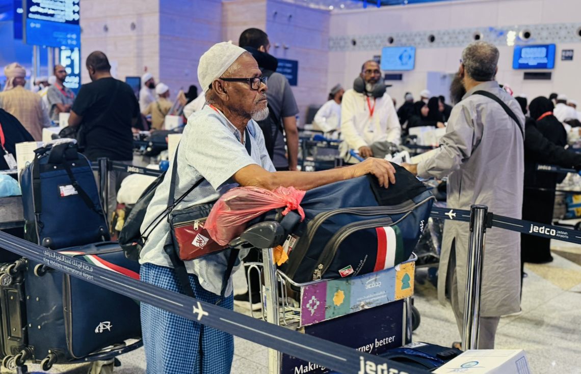 އުމްރާއަށް ދިޔަ އުމްރާވެރިން ރާއްޖެ އަންނަން ފަށައިފި