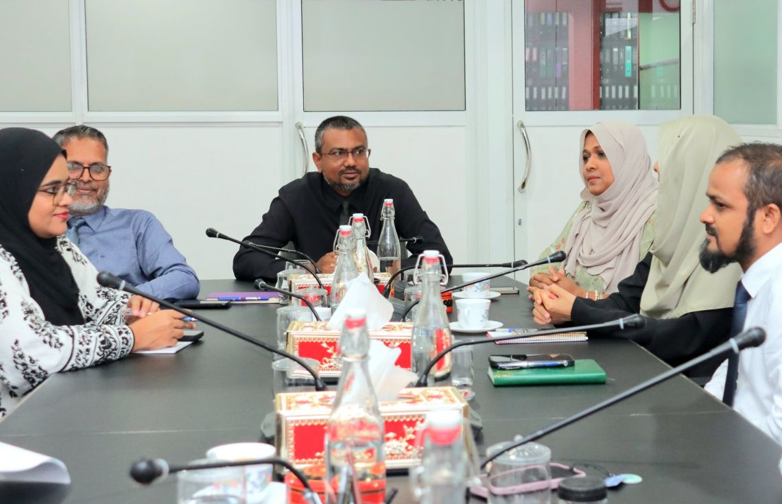 ހަނގުރާމައިގެ ހަބަރުތައް ޒިންމާދާރުކަމާއެކު ފެތުރުމަށް އިލްތިމާސްކޮށްފި