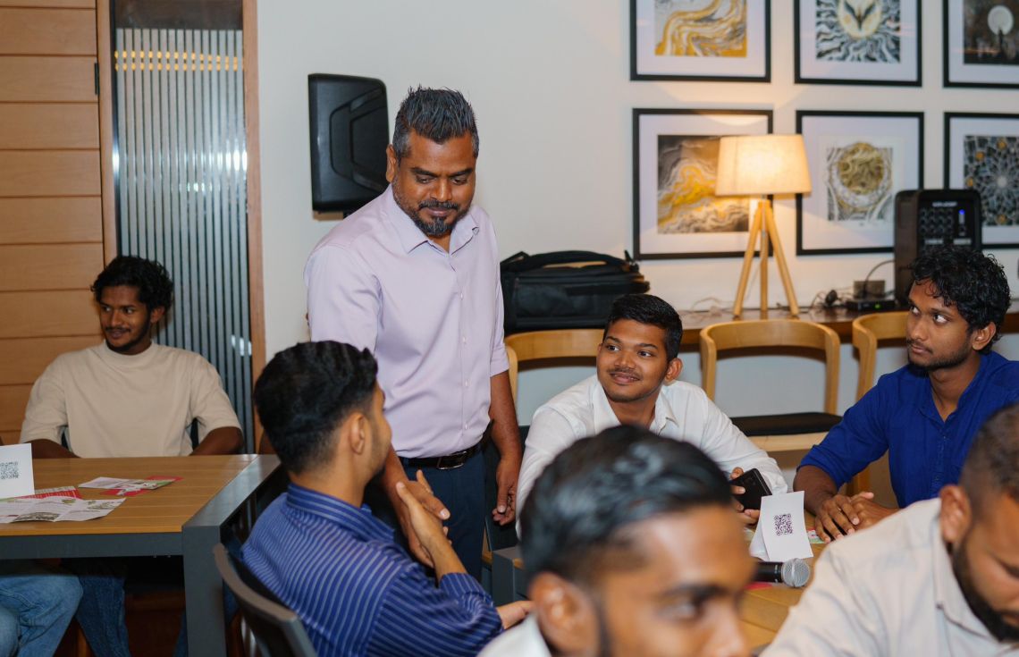 "އައްޑޫ ގާޑިޔާ ވިޔަފާރިވެރިންނަށް ދާއިމީ ހައްލެއް ހޯދައިދޭނަން"