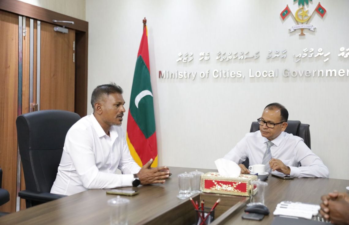 "ސަރުކާރަށް ބޭނުންވާ ފުރިހަމަ އެއްބާރުލުން ދޭނަން"