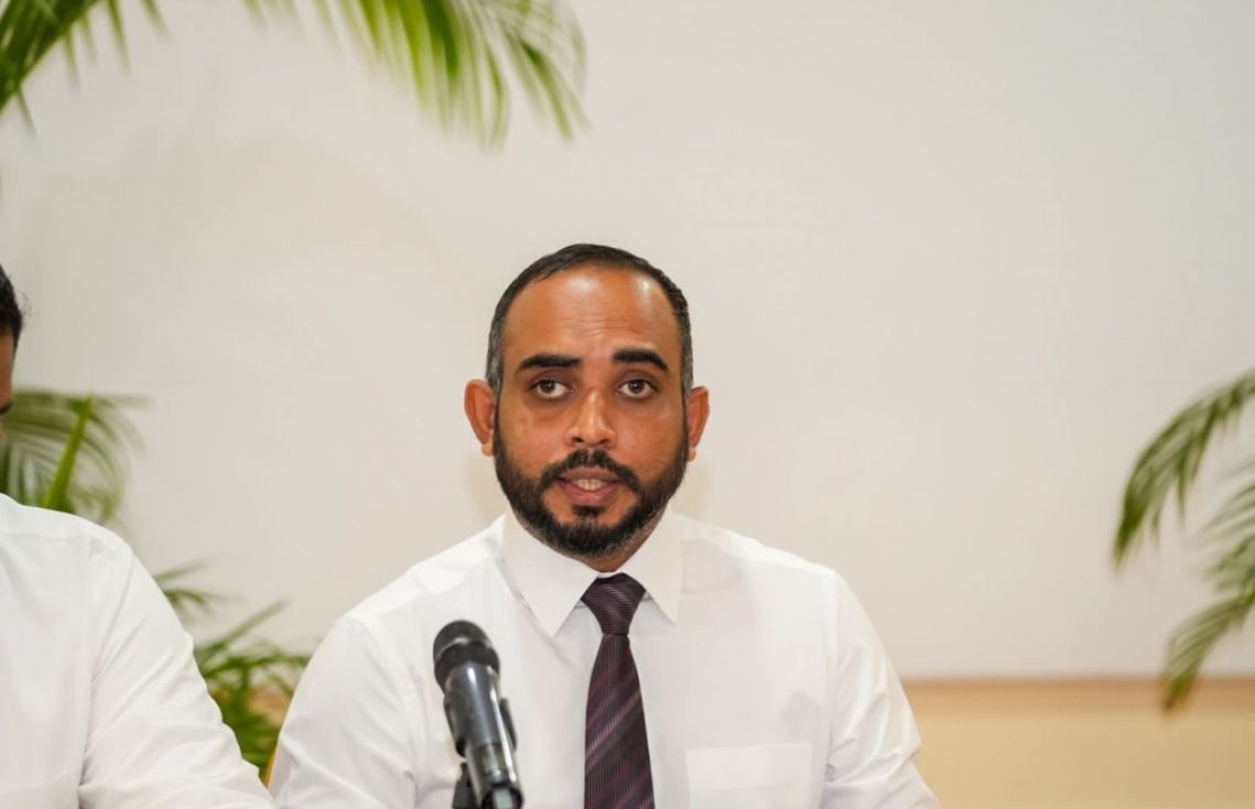ޔޫތް މިނިސްޓަރު އަސްވާޑު އިސްތިއުފާ ދެއްވައިފި