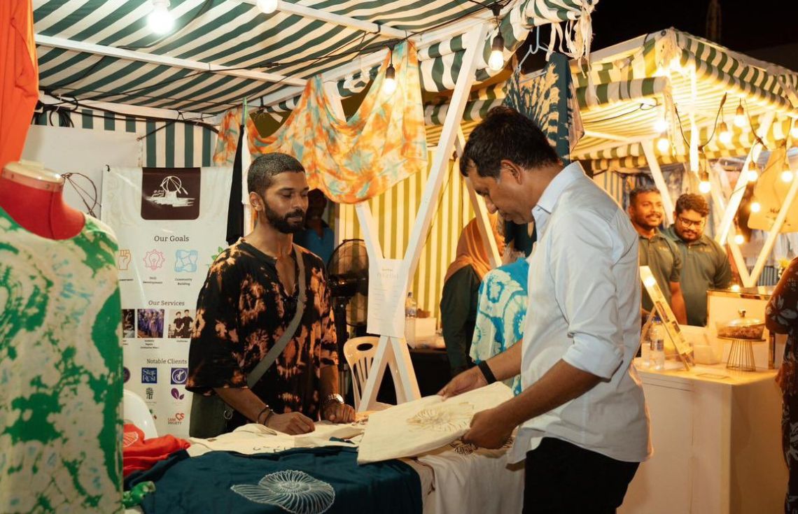 މާފުށީ "މާރަނގަ މާރުކޭޓު"އަށް މިނިސްޓަރު ސައީދު ޒިޔާރަތްކުރައްވައިފި