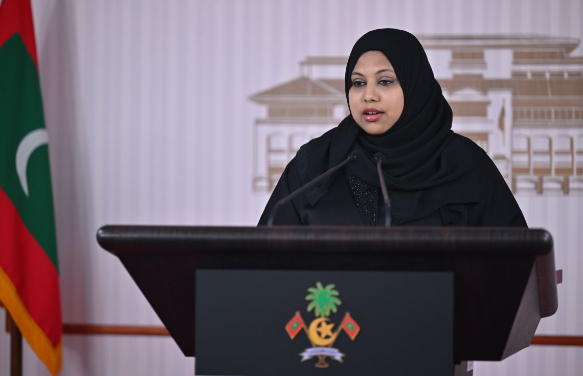 ޒާތީނުވެ، އަބުރާ ނުބެހިވެސް ސަރުކާރު ޒިންމާދާރުކުރެވޭނެ: ހީނާ