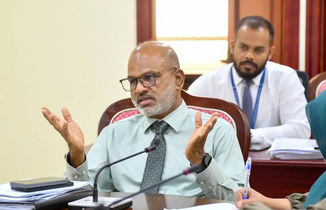ނާޒިމް ވަކިކުރާ މައްސަލައިގެ ބަހުސަށް 50މިނެޓް ދޭންނިންމައިފި