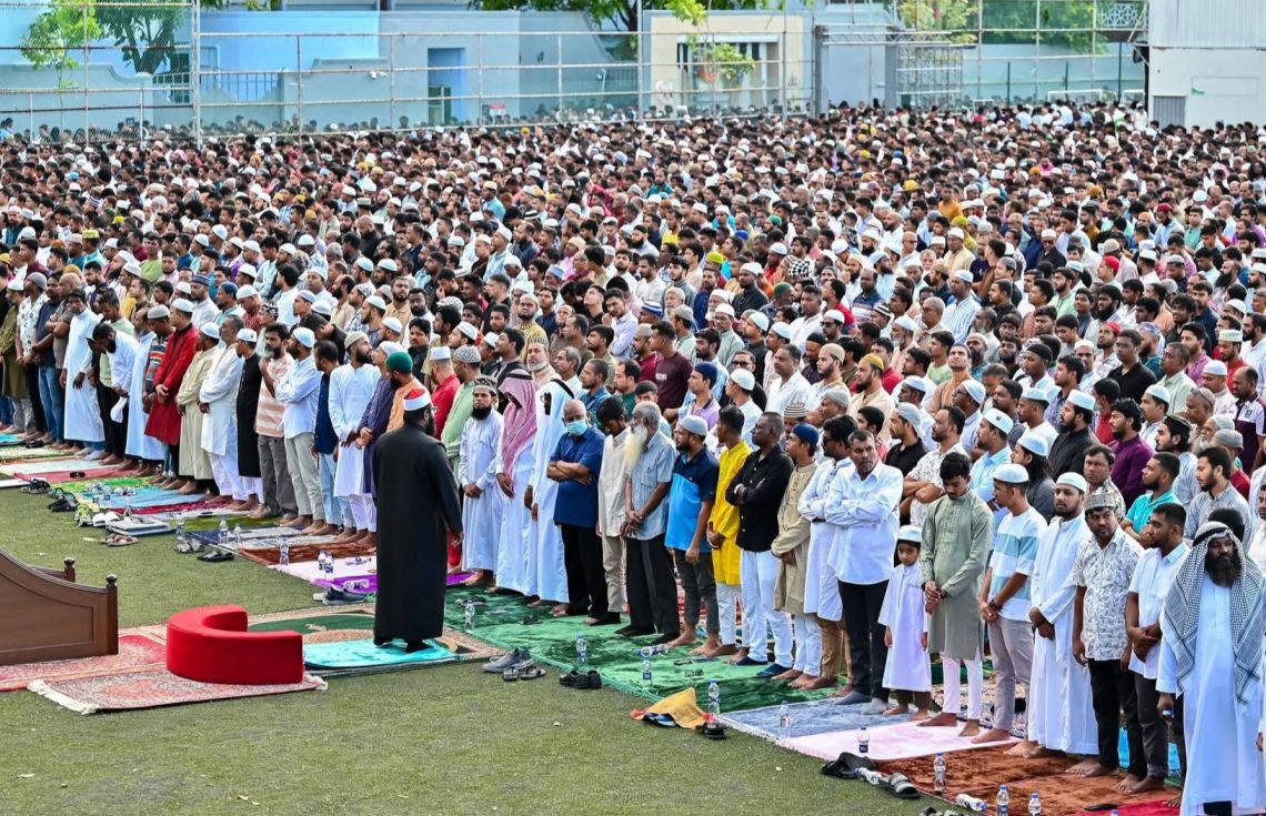 ބޮޑު ޖަމާޢަތުގައި ޢީދު ނަމާދު ކޮށްފި