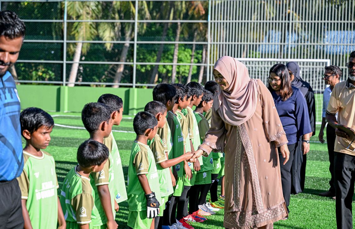 ފ. ދަރަނބޫދޫގެ އާ ފުޓްސަލް ދަނޑު ފަސްޓް ލޭޑީ ސާޖިދާ ހުޅުއްވައިދެއްވައިފި