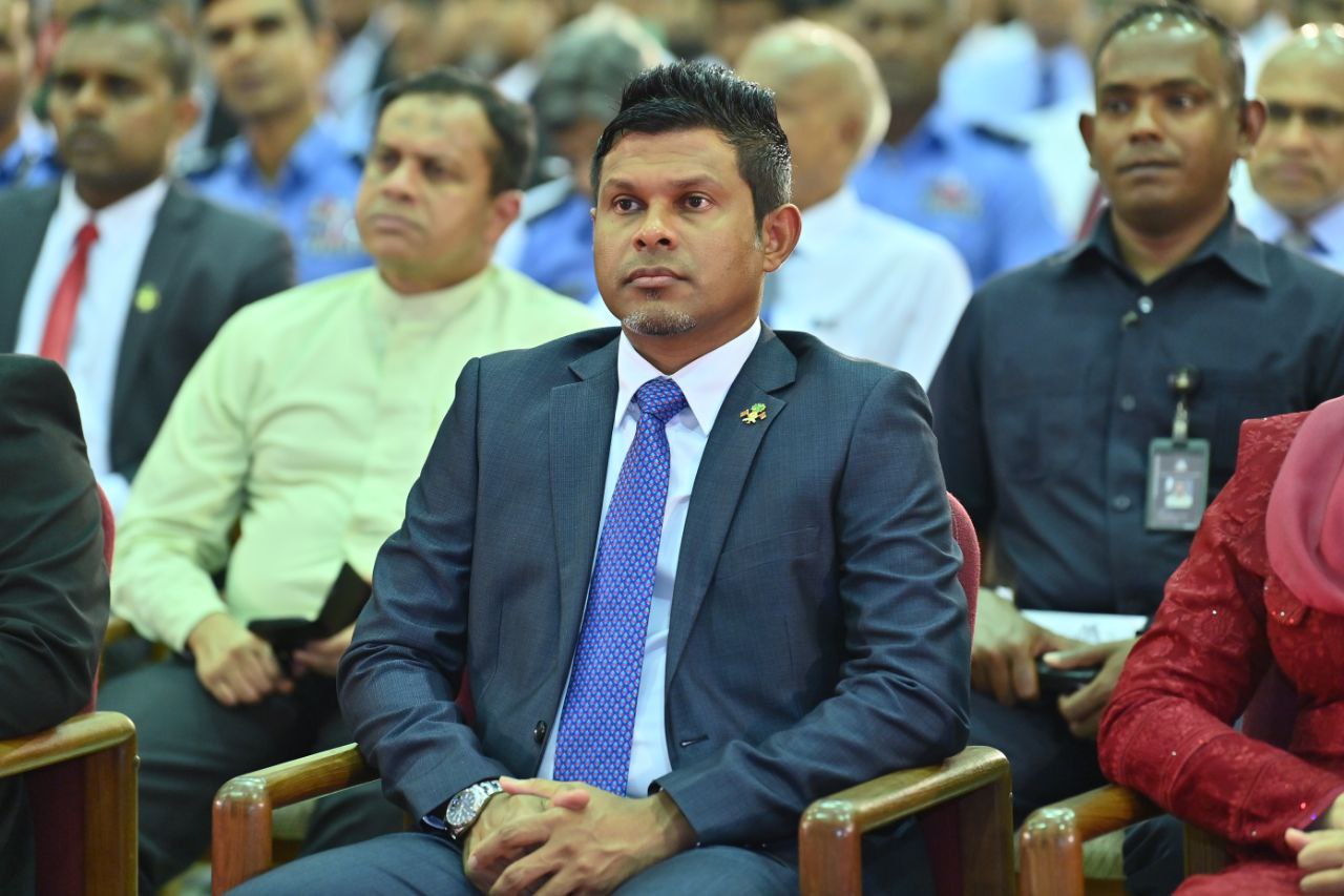 ނައިބުރައީސްގެ އެކްސް: ގިނަ ވާހަކަތަކެއް. ނަސޭޙަތާއި އިންޒާރުތަކެއް!