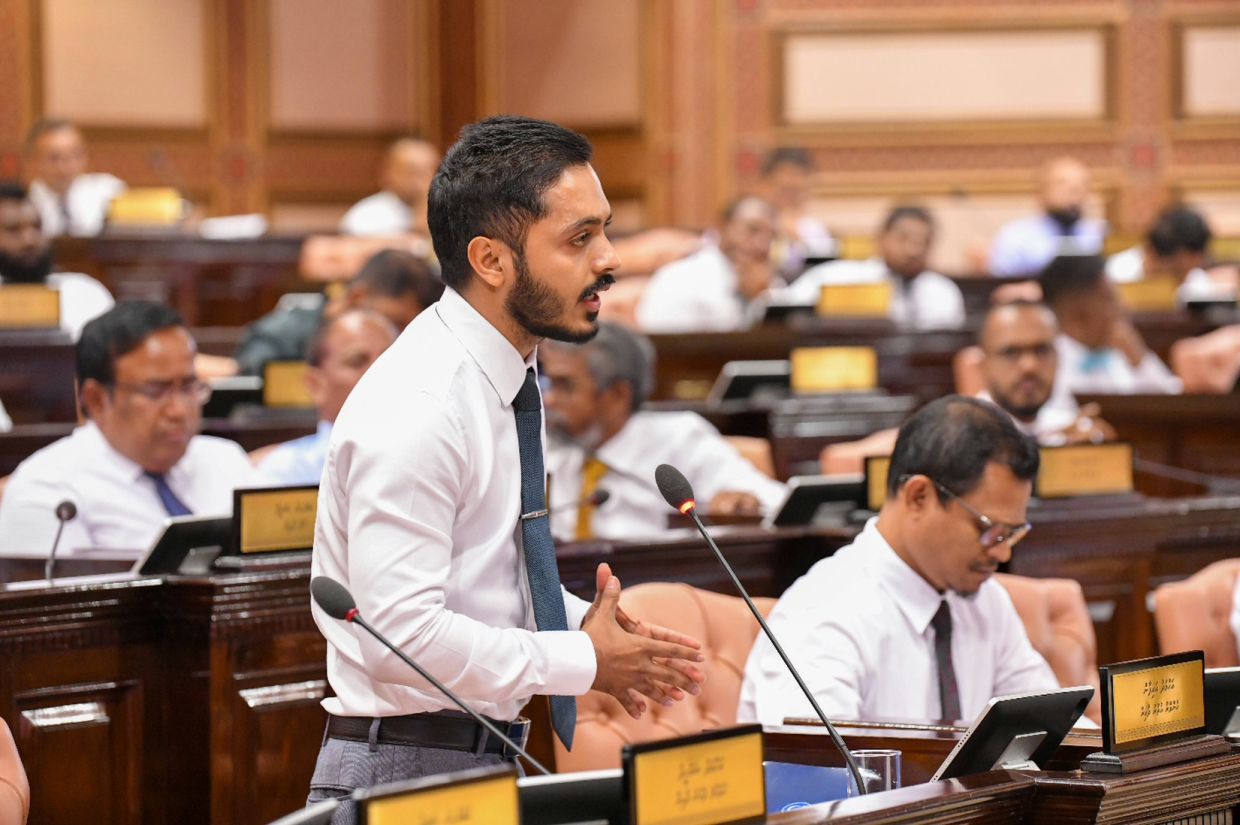 އަތޮޅު ކައުންސިލްތަކުގެ އިޚްތިޞާޞް ފުޅާކުރުމަށް ޤާނޫނު އިޞްލާޙުކުރަންޖެހޭ