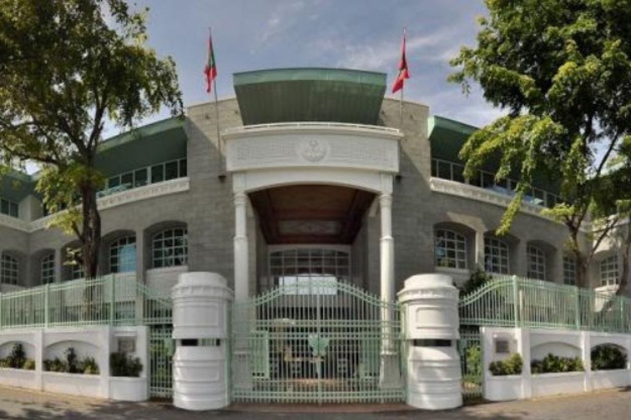 ސަރުކާރު ކުންފުނިތަކުގެ މުވައްޒަފުންގެ މުސާރަތައް ކުޑަ ކުރަނީ