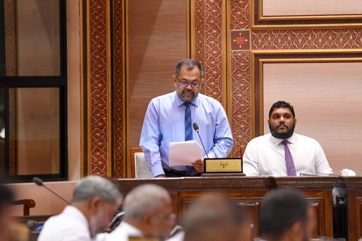 ދައުލަތުގެ ޚަރަދުގެ އެންމެ 1% ސިޔާސީ މުވައްޒަފުންނަށް
