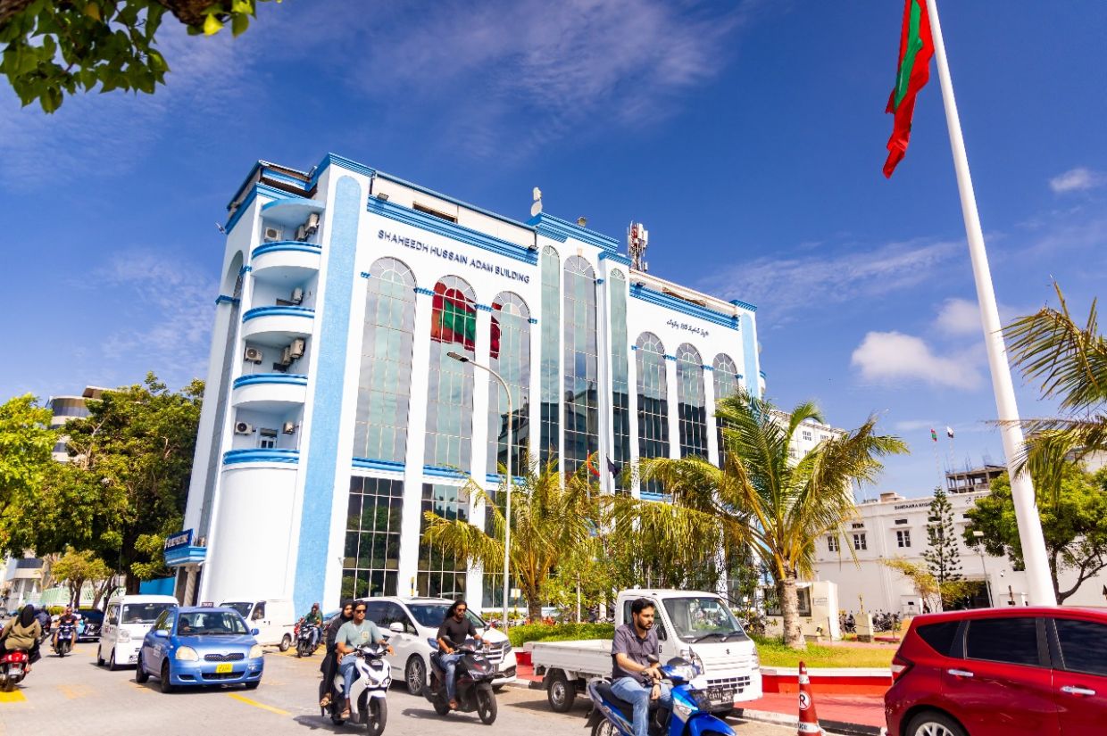 ބަރަހަނާކޮށް، ފޭރުނު މައްސަލައިގައި މީހަކު ހައްޔަރުކޮށްފި