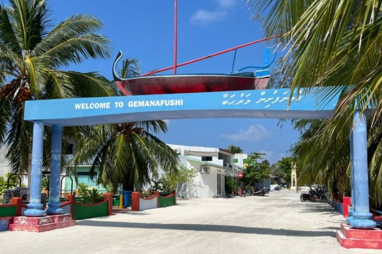 ބޭސް ނުލިބިގެން ގެމަނަފުށީގައި ހަޅުތާލުކޮށްފި