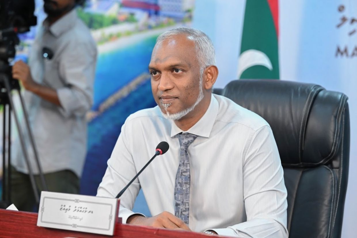 ބައްޕަގެ މުދާ ދިނީ ދޮންމަންމައަށް: ރައީސް