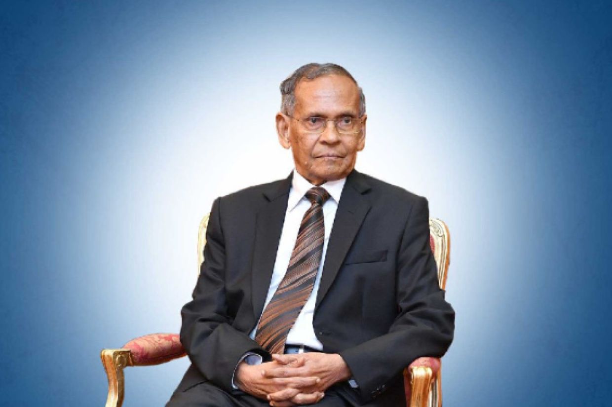 ތަޢުލީމީ ދާއިރާގެ އެންމެ މަތިވެރި ޝަރަފު ޑރ.ޒާހިރަށް