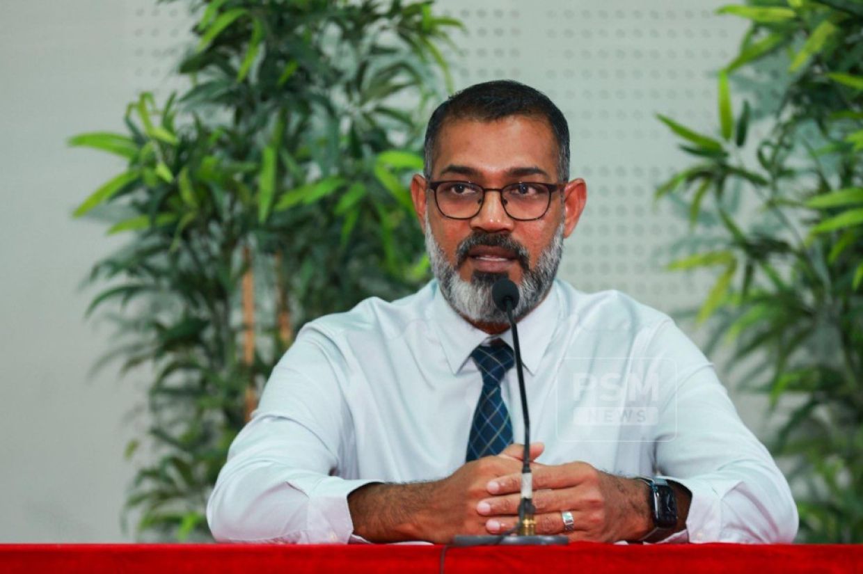 އޮޕަރޭޝަން ތިއޭޓަރުތައް 12 އަށް އިތުރުކުރަނީ