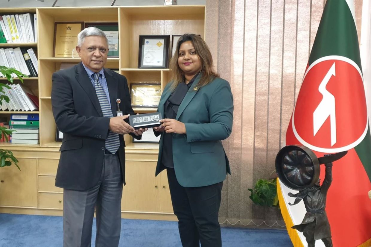 ބަންގްލަދޭޝްގެ ޤައުމީ އެއާލައިންގެ ސީއީއޯއާ ޝިއުނީން ބައްދަލުކުރައްވައިފި