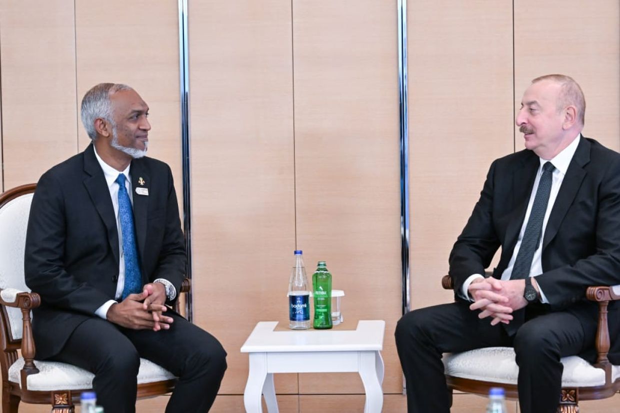 އަޒަރްބައިޖާނުގެ ރައީސްއާއި ރައީސް މުޢިއްޒު ބައްދަލުކުރައްވައިފި