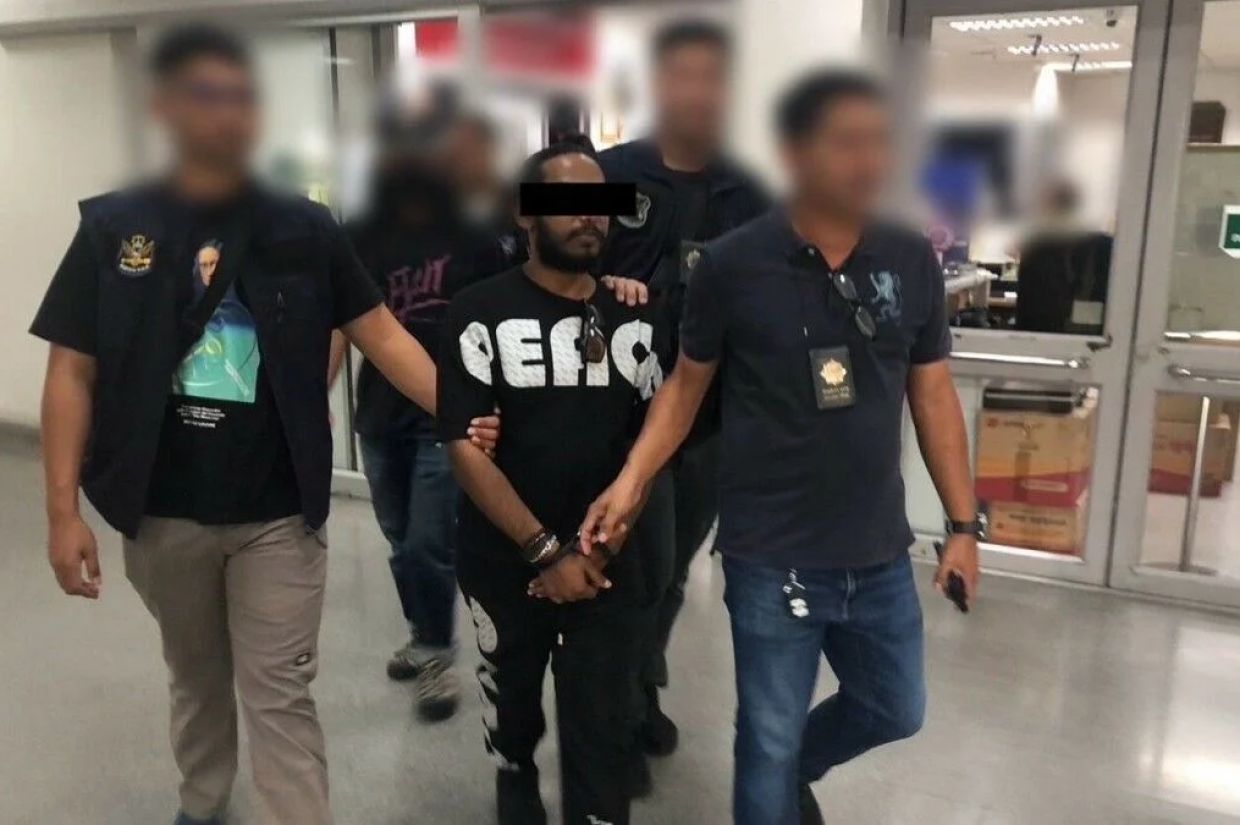 ޑްރަގް މައްސަލައެއްގައި ބެންކޮކުން ދިވެއްސަކު ހައްޔަރުކޮށްފި