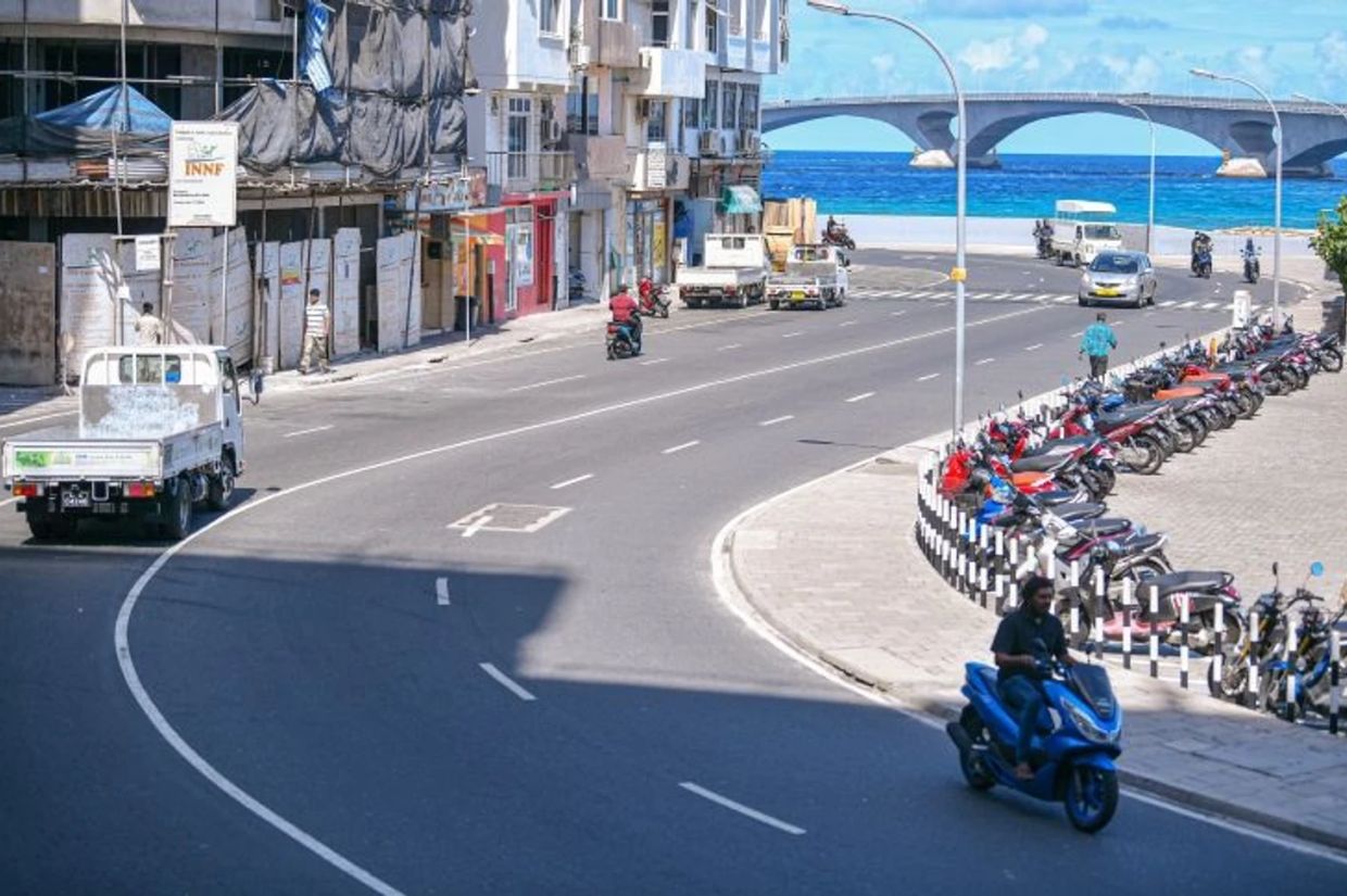 މާލެއާއި ވިލިމާލޭގެ މަގުތައް ތަރައްޤީކުރުމުގެ ދިރާސާ ނިންމައިފި