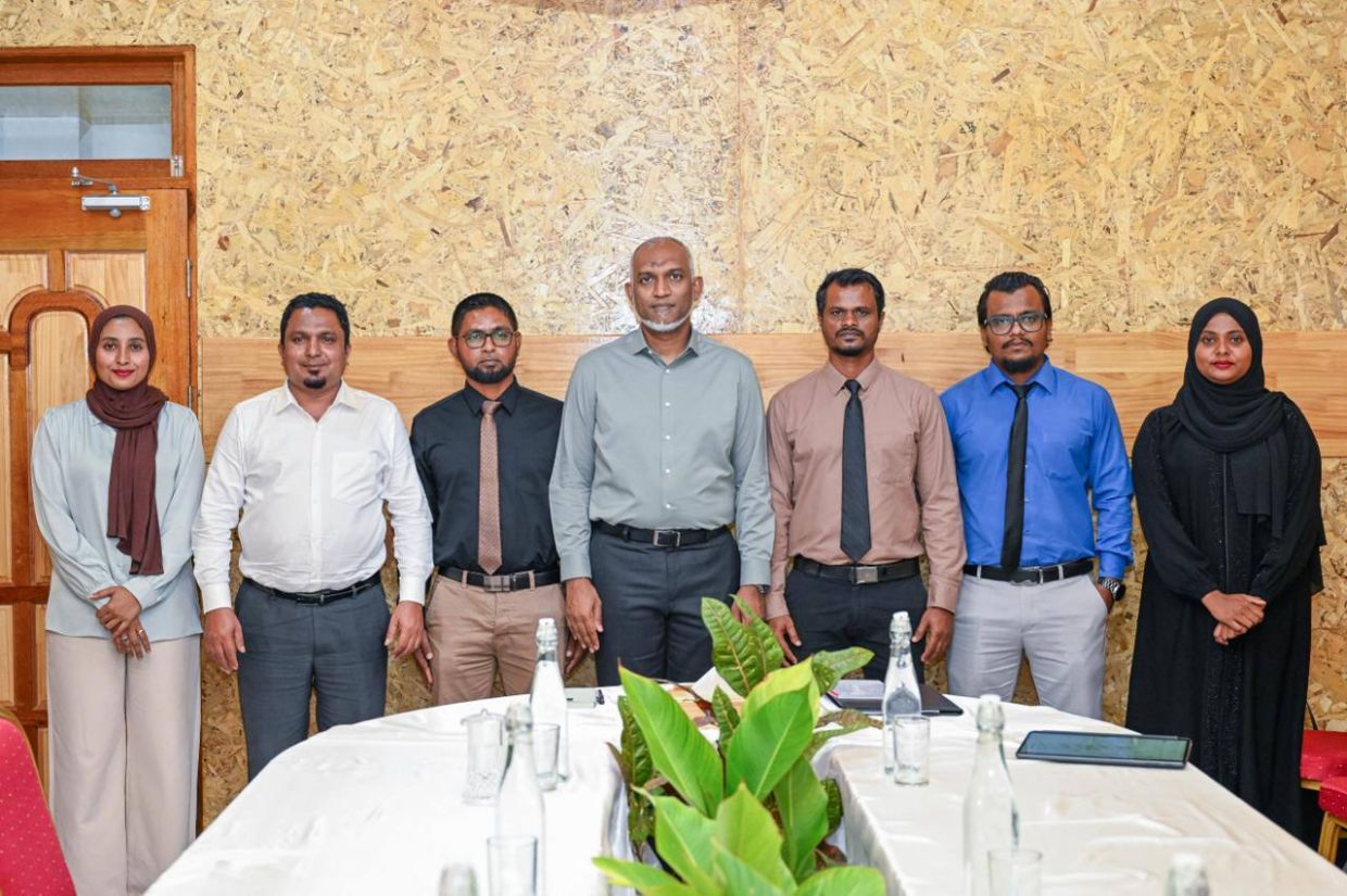 ރައީސުލްޖުމްހޫރިއްޔާ، އއ. ހިމަންދޫ ކައުންސިލާއި ބައްދަލުކުރައްވައިފި