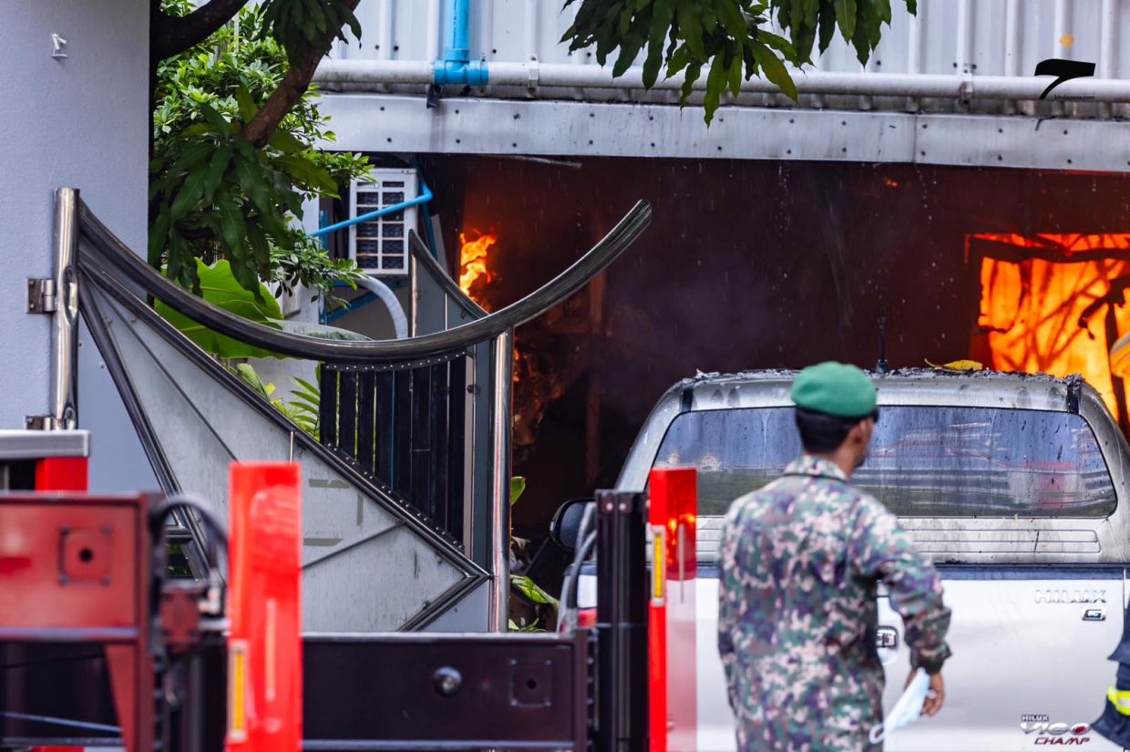 އަލިފާނުގެ ހާދިސާއާއި ގުޅިގެން ބައެއް ސްކޫލްތައް ބަންދުކޮށްފި