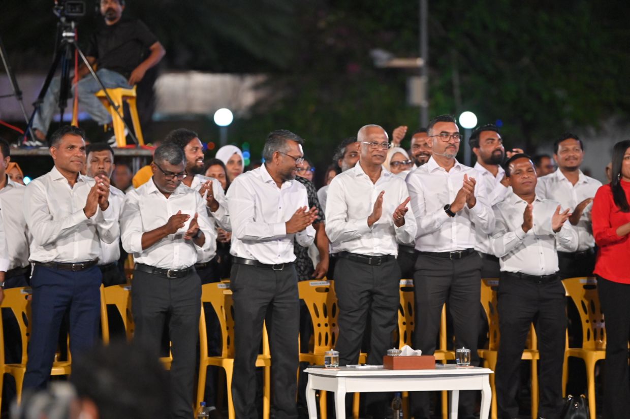 ޤާނޫނުގެ ބާރު ކަނޑުވާލަން އެމްޑީޕީން އުޅޭކަމުގެ ތުހުމަތު