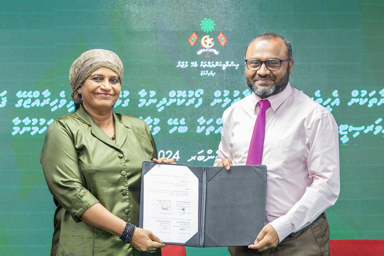 އެމްއެންޔޫއާއި އިސްލާމިކް މިނިސްޓްރީއާ ދެމެދު ފަހުމުނާމާއެއްގައި ސޮއިކޮށްފި