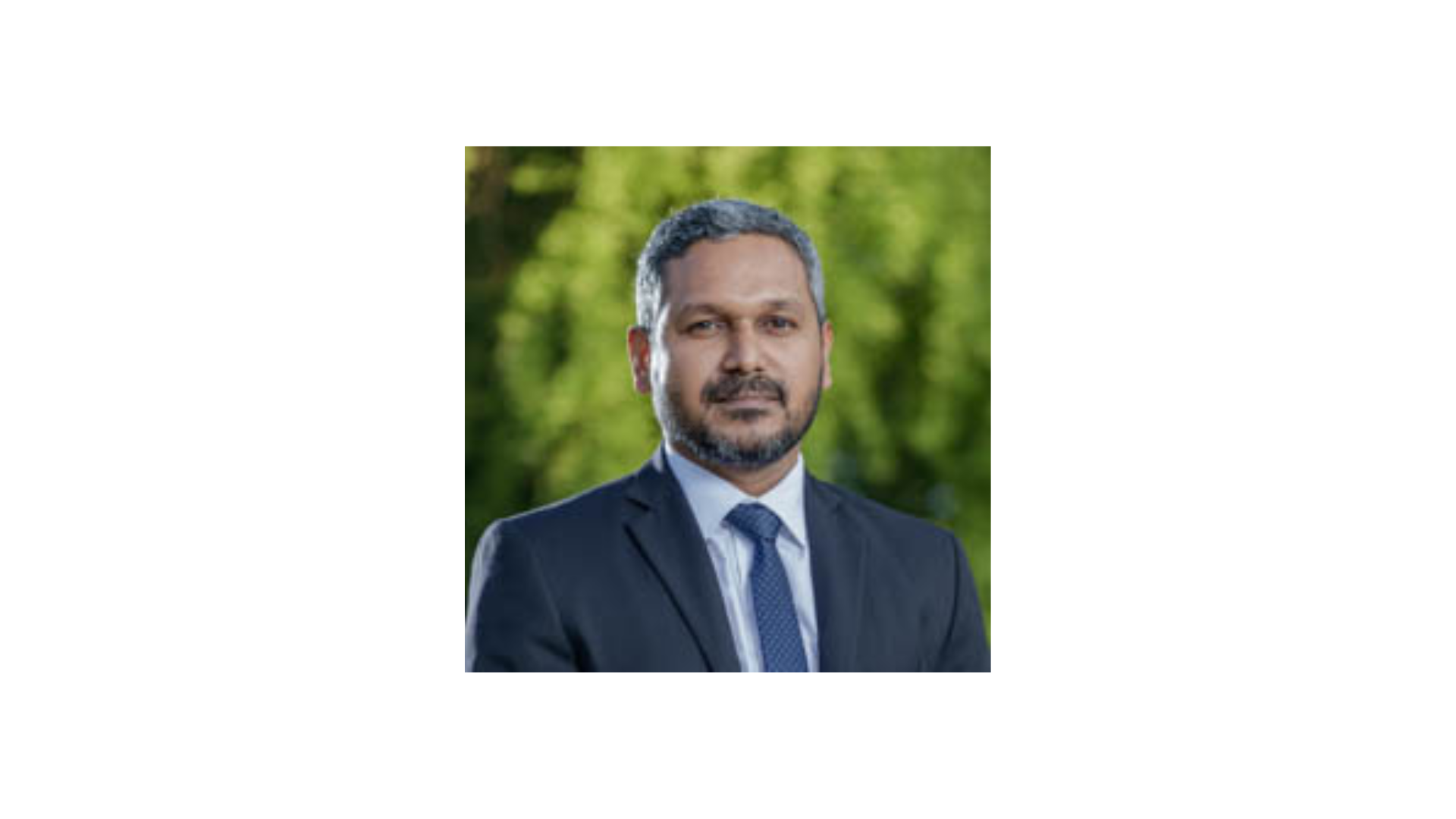 އެޗްޑީސީގެ ސީއެފްއޯ މަޤާމުން އިސްތިއުފާ ދީފި