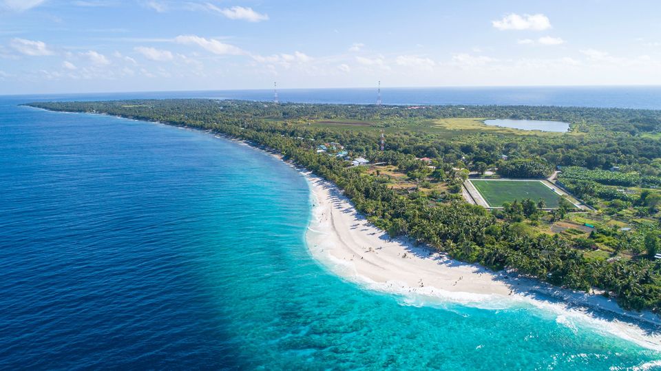 ފުވައްމުލަކުގައި ބިއްލޫރި ޝީޓުތަކެއް ވެއްޓި 4 މީހަކަށް އަނިޔާވެއްޖެ