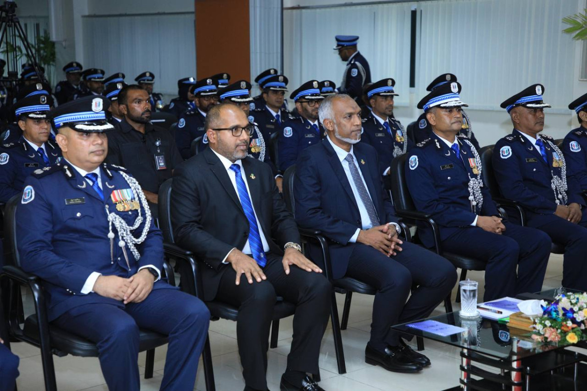 ފުލުހުން ރެޔާއި ދުވާލު ދެއްވާ ޒިންމާދާރު ޚިދުމަތަށް ރައީސް ޝުކުރު އަދާކުރައްވައިފި