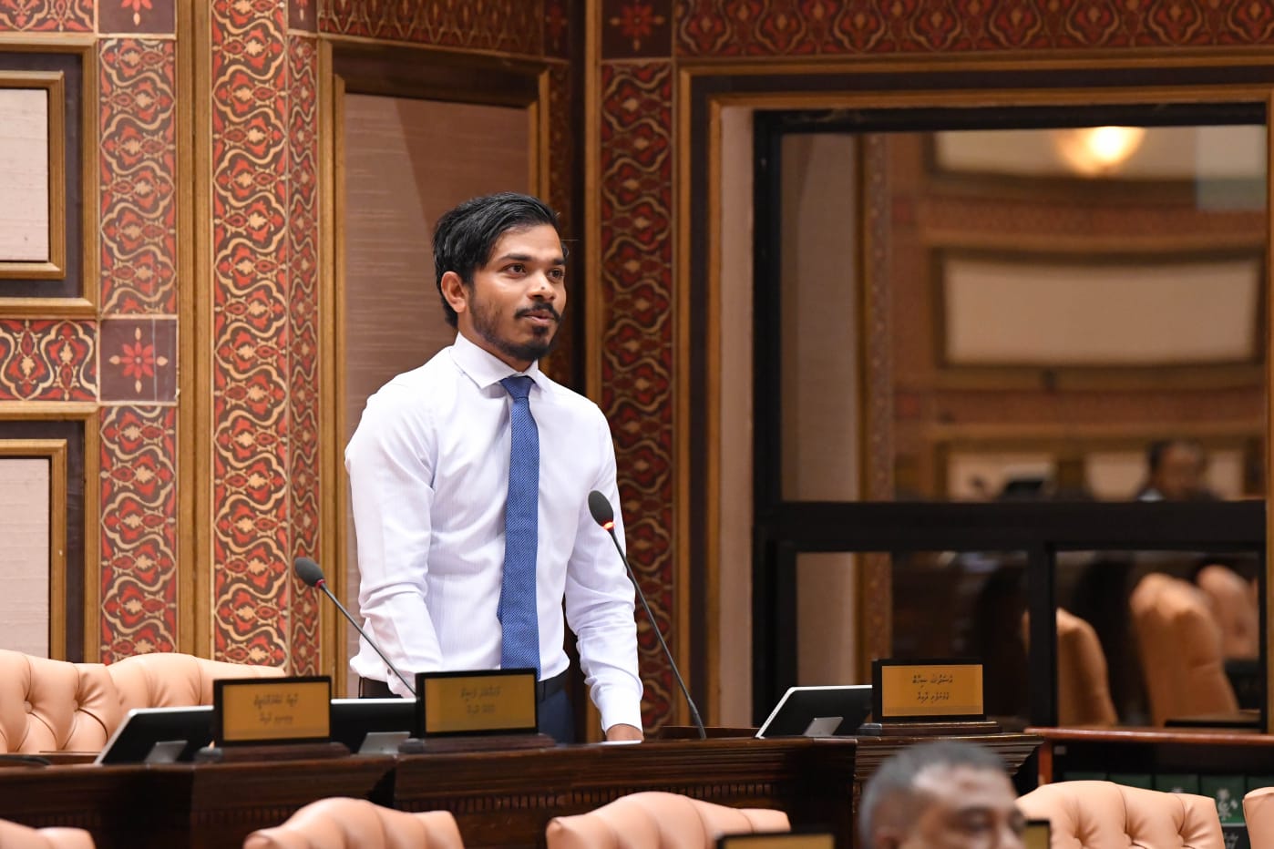 އެއާޕޯޓުން ފީ ނަގަނީ ޤައުމުގެ ތަރައްޤީއަށް: އަސަދު