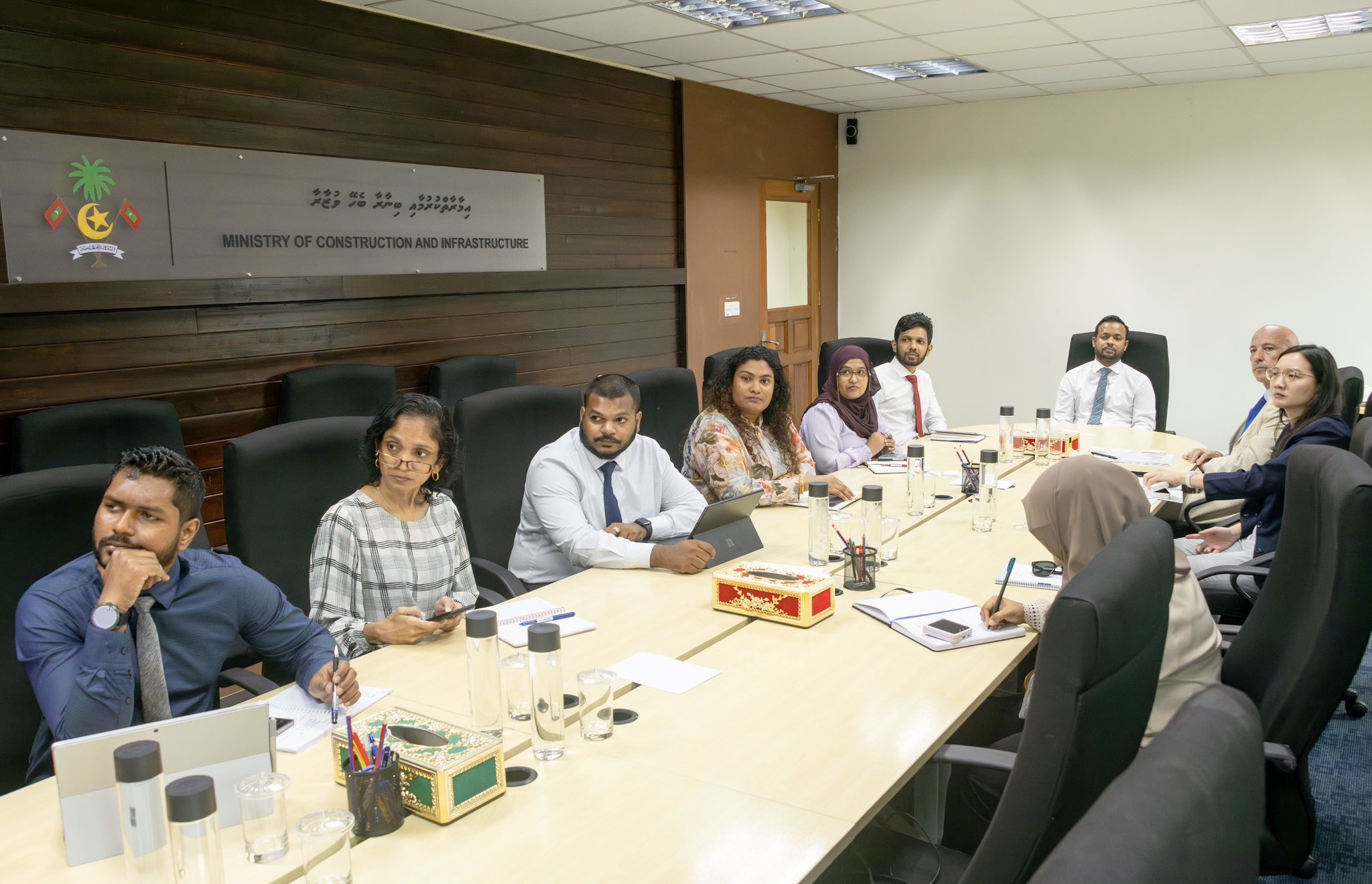 ތިލަފުއްޓާއި ގިރާވަރު އަދި އުތުރުތިލަފަޅު ގުޅާލަން އަޅާ ބްރިޖްގެ ދިރާސާތައް ހެދުމަށް މަޝްވަރާކޮށްފި