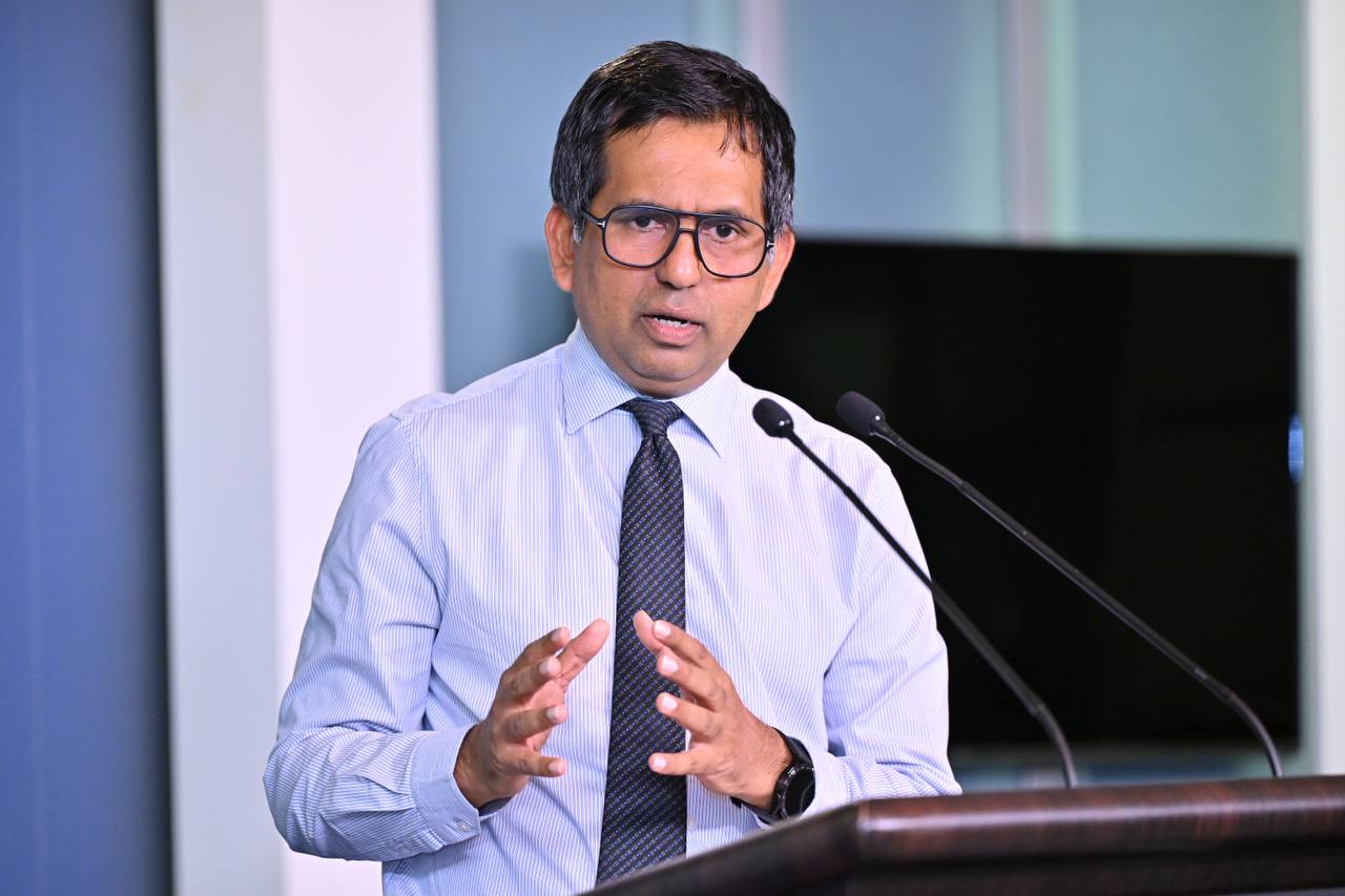 ރާއްޖެއާ ގުޅޭ ހޮލީވުޑް ފިލްމެއް އުފެއްދުމުގެ މަސައްކަތް ކުރަނީ