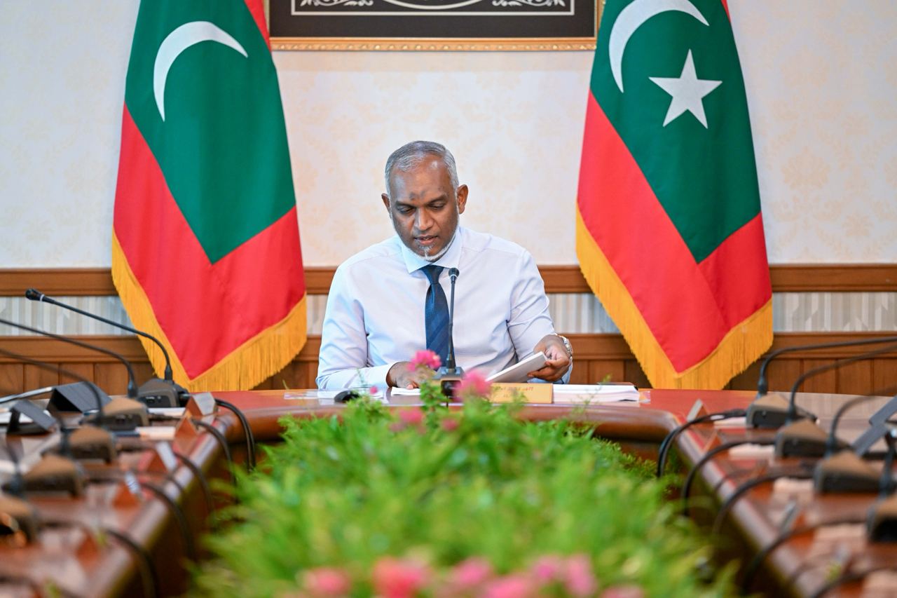 ދުންފަތުގެ އިސްތިޢުމާލު ކުރުމުން ދުރުހެލިވުމަށް ހަރުކަށި ފިޔަވަޅުތަކެއް