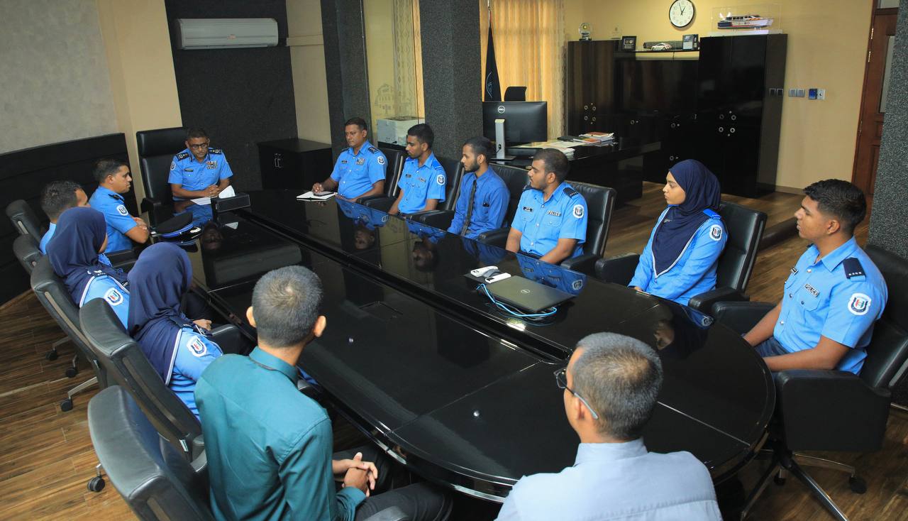 ބައިނަލްއަޤްވާމީ ތަމްރީނު ހޯދުމަށް ފުލުހުންތަކެއް ފުރައިފި
